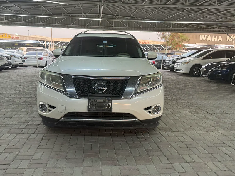 2015 Nissan Pathfinder Platinum Full Option Panorama SL Complete Specifications and in Good Condition62933685305729111