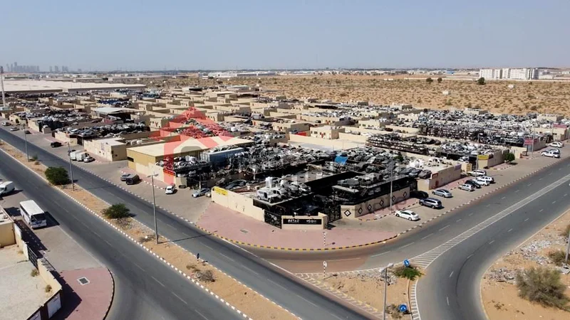 أكبر قطعة تجارية متعددة الاستخدامات للبيع في سجا63195071249923113