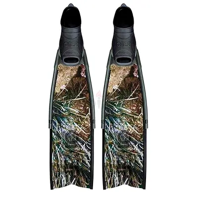 Omer stingray carbon fins camouflage