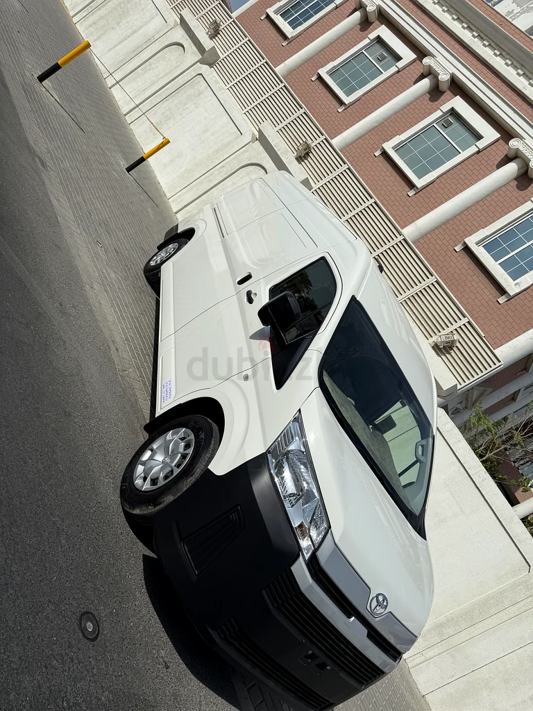 Toyota Hiace63148169323009111