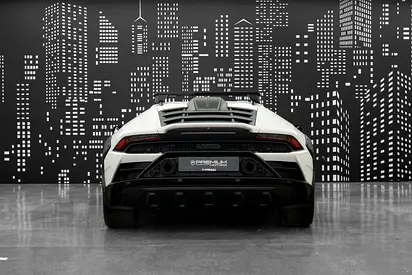 2023 Lamborghini HURACAN — миниатюра 7
