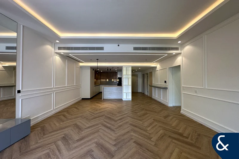 Fully Upgraded | F Type | Park and Sea View64009548610947111