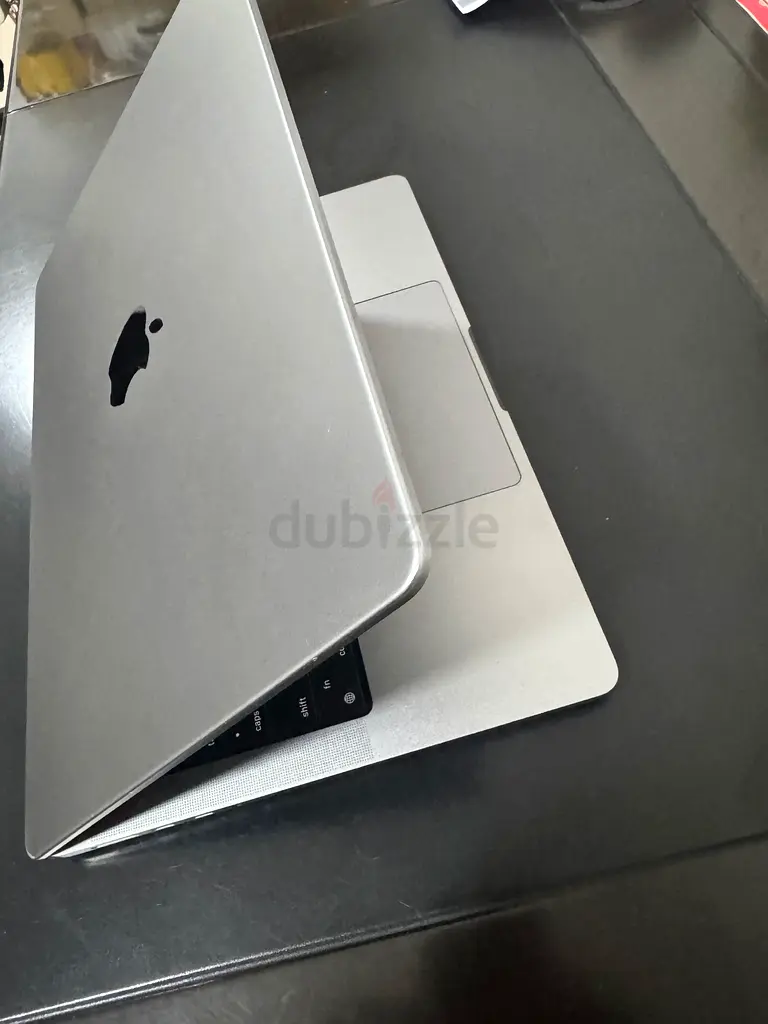 Apple MacBook m1 pro 2021 32 ram 512 hdd63255533562883112