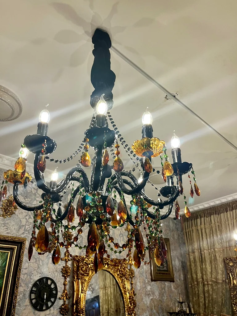 Elegant Vintage Chandeliers x2 Illuminate Your Home with Timeless Charm!63220830438402112