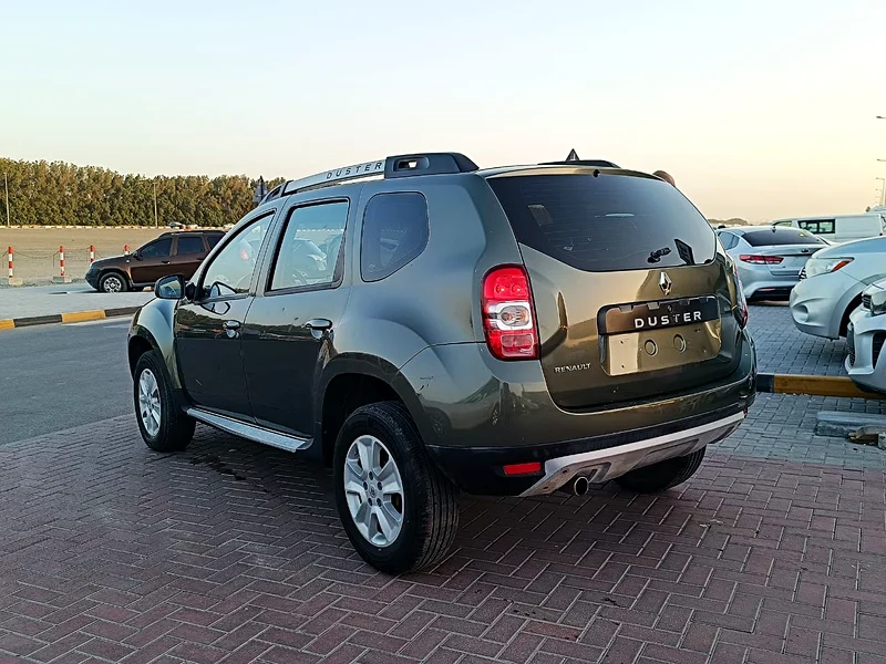Renault Duster Gulf 201562934684208642113