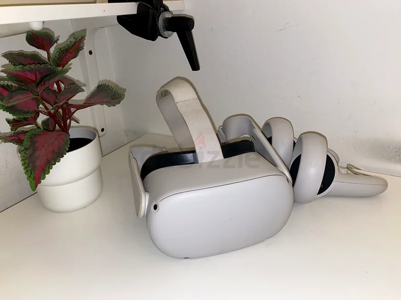 Oculus Quest 2 الواقع الافتراضي – مستخدم بشكل بسيط، 256 جيجابايت — بيع عاجل63264592608386114