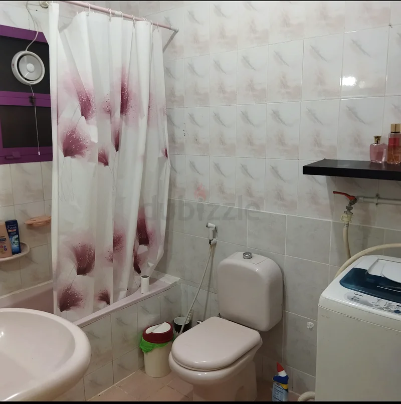 غرفة نوم رئيسية + شرفة في أبو شجرة – مطبخ مشترك غرفة الغسيل | 1,550 درهمًا إماراتيًا62935673799553113