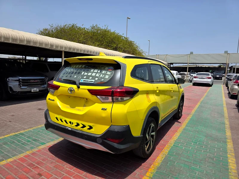 TOYOTA RUSH63148168771074114