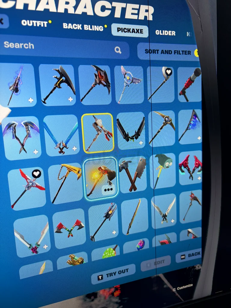 For more pictures, text me Fortnite OG S3 120+ Skins Account | Rare Emotes63228311443075114