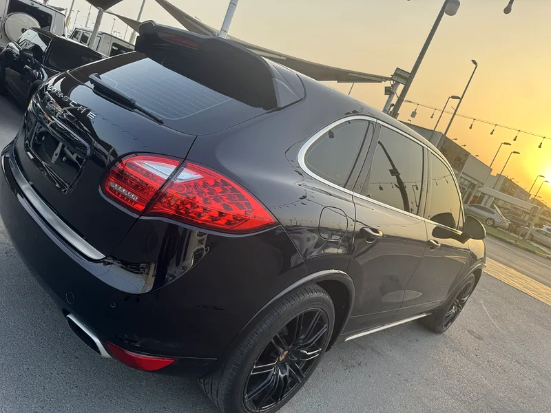 Porsche Cayenne63150947666434114