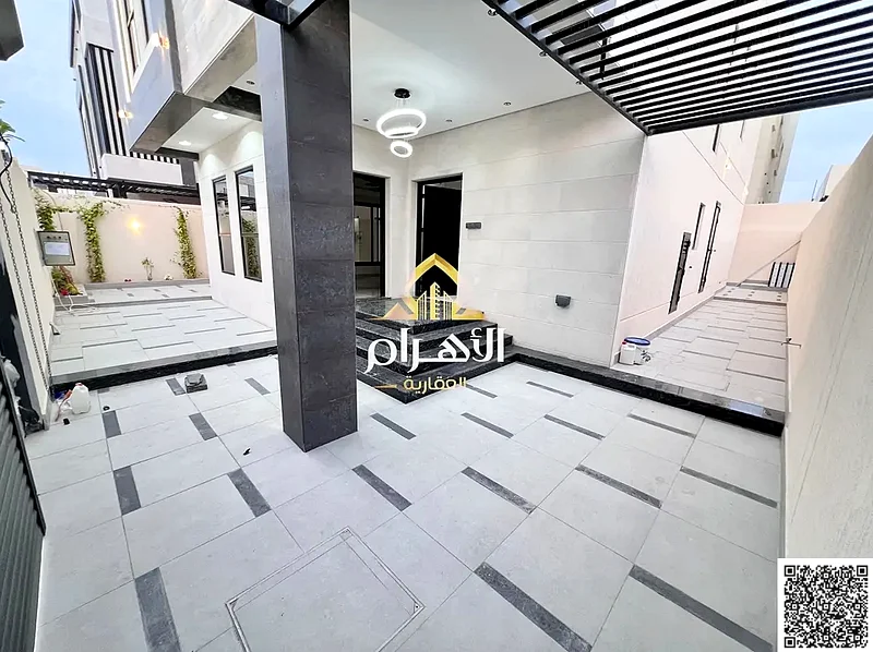 Luxurious villa with modern finishing for sale, 5 rooms, large area, price includes electricity, water and air conditioning fees, 25-year warranty on63903721883266112