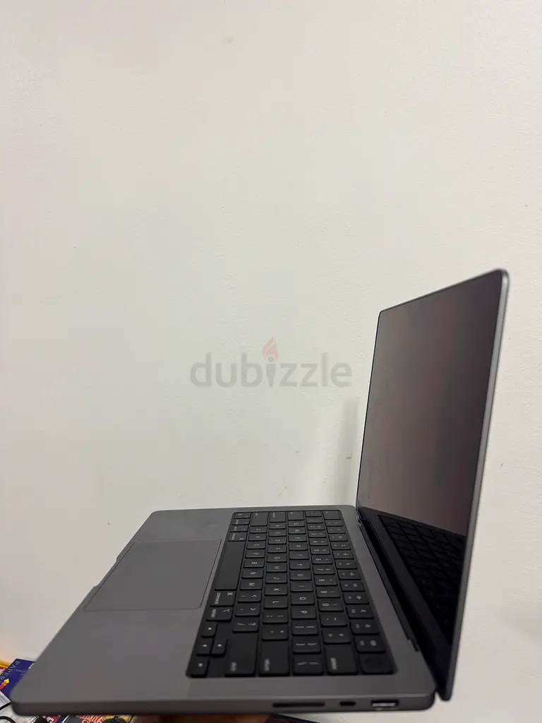 Apple MacBook m1 pro 2021 32 ram 512 hdd63255533562883114