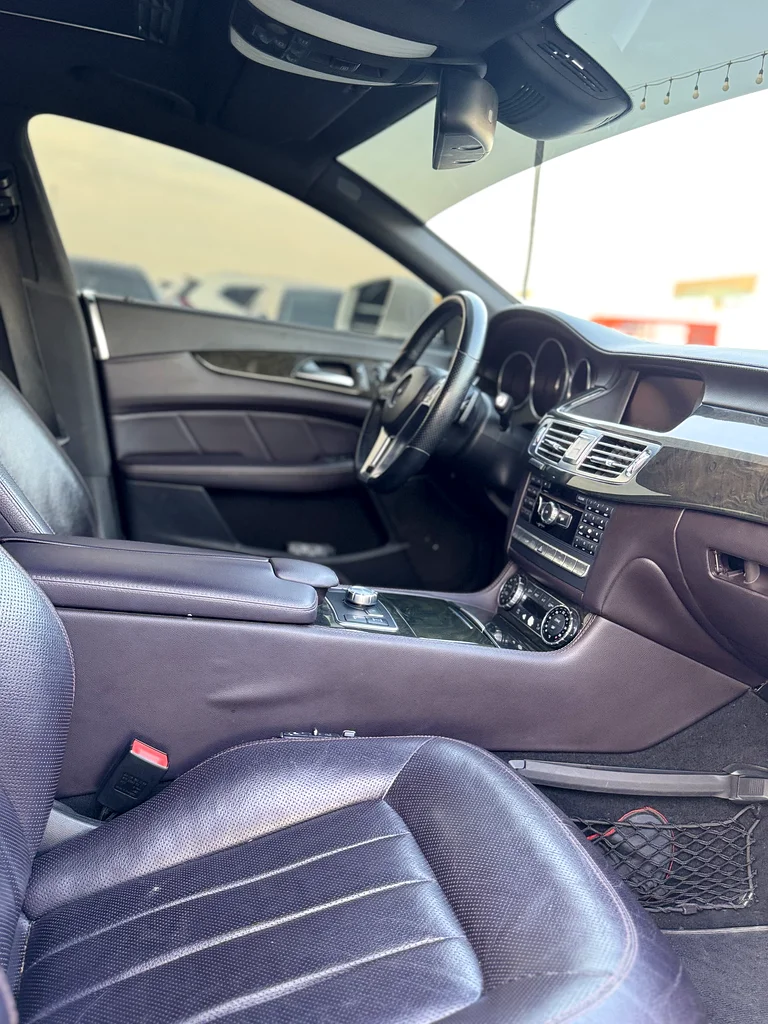 Mercedes Benz CLS GCC 50063147212435202114