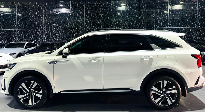 Kia Sorento DLX FWD – Model 2022 | GCC Specs | Main Dealer Warranty Until August 2027 or 150,000 KM63177575910531114
