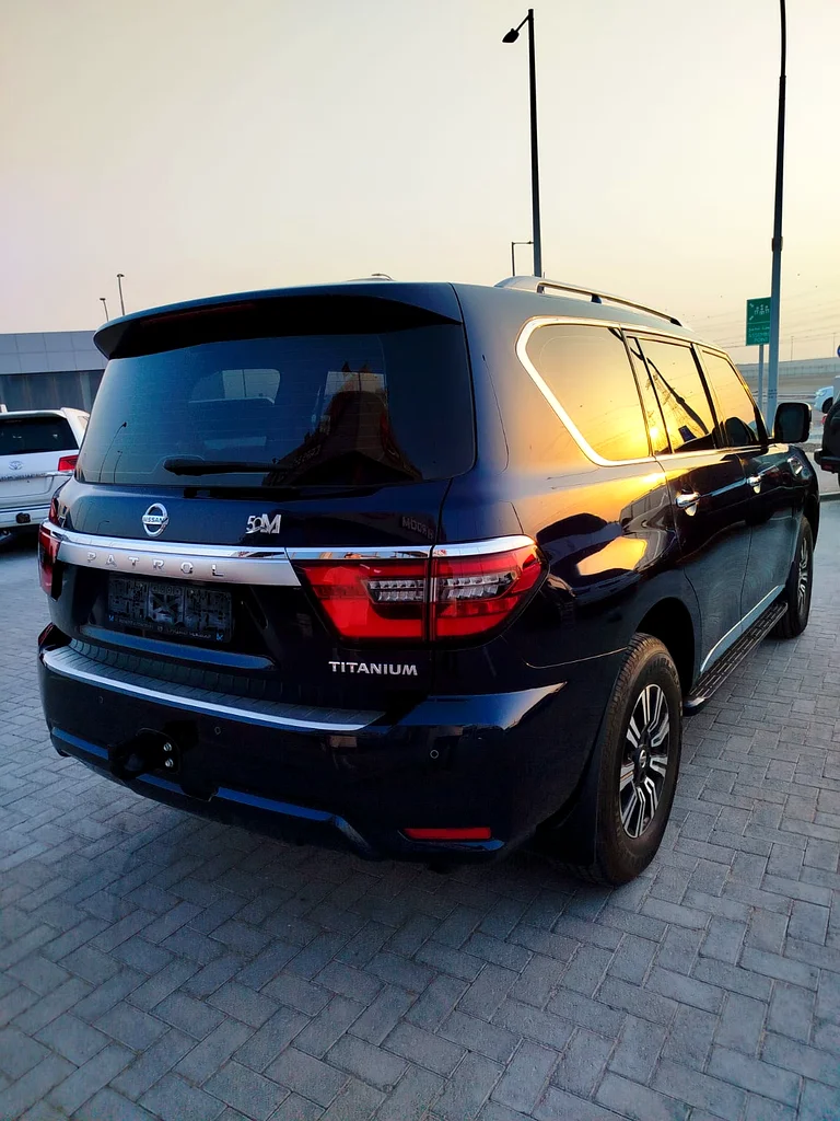 Nissan Patrol Titanium V663138720144258113