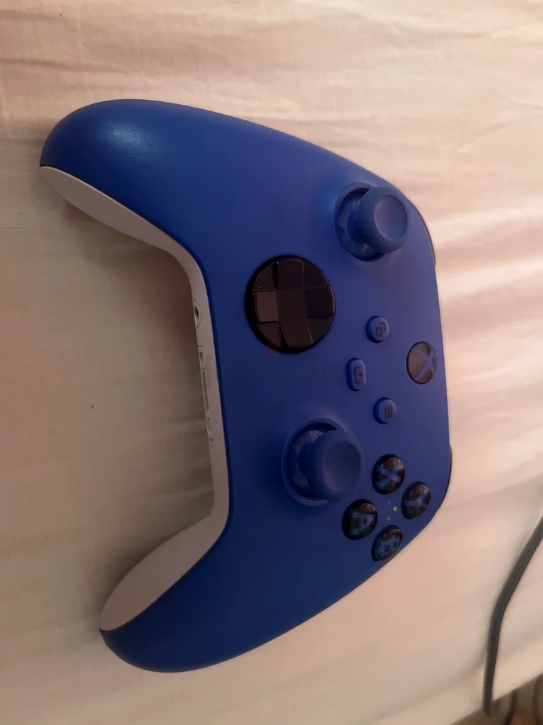 وحدة تحكم معطلة لجهاز إكس بوكس سيريز إكس|إس63229306339713111