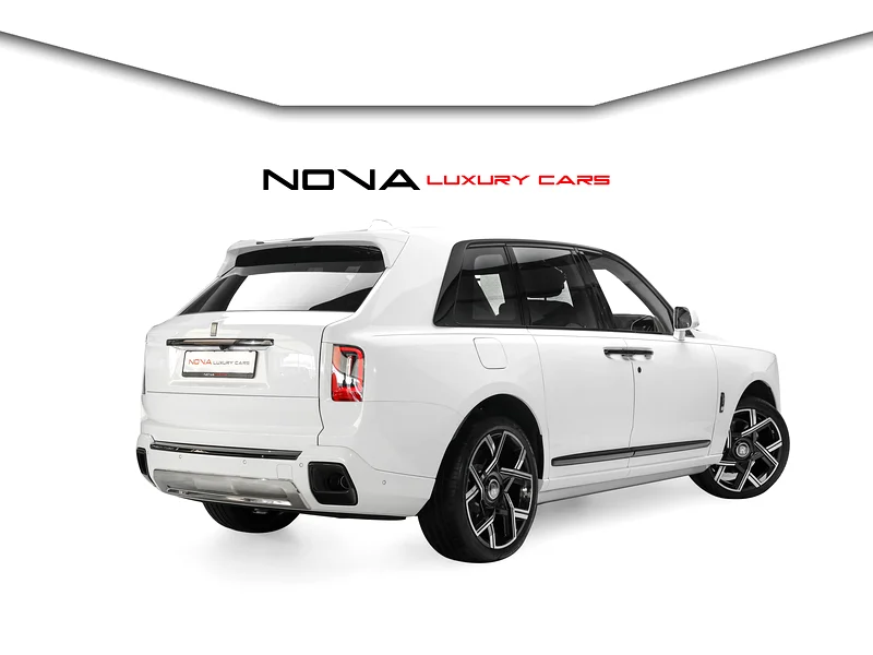 2025 ROLLS ROYCE CULLINAN BLACK BADGE / VIEWING SUITE / GCC / WARRANTY AND SERVICE63154620272770113