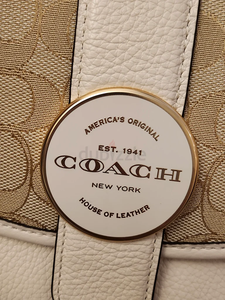 Stylish COACH Handbag - Perfect for Every Occasion!63240641919873111