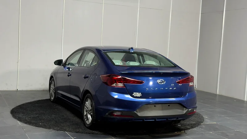Hyundai Elantra 201963170388099330113