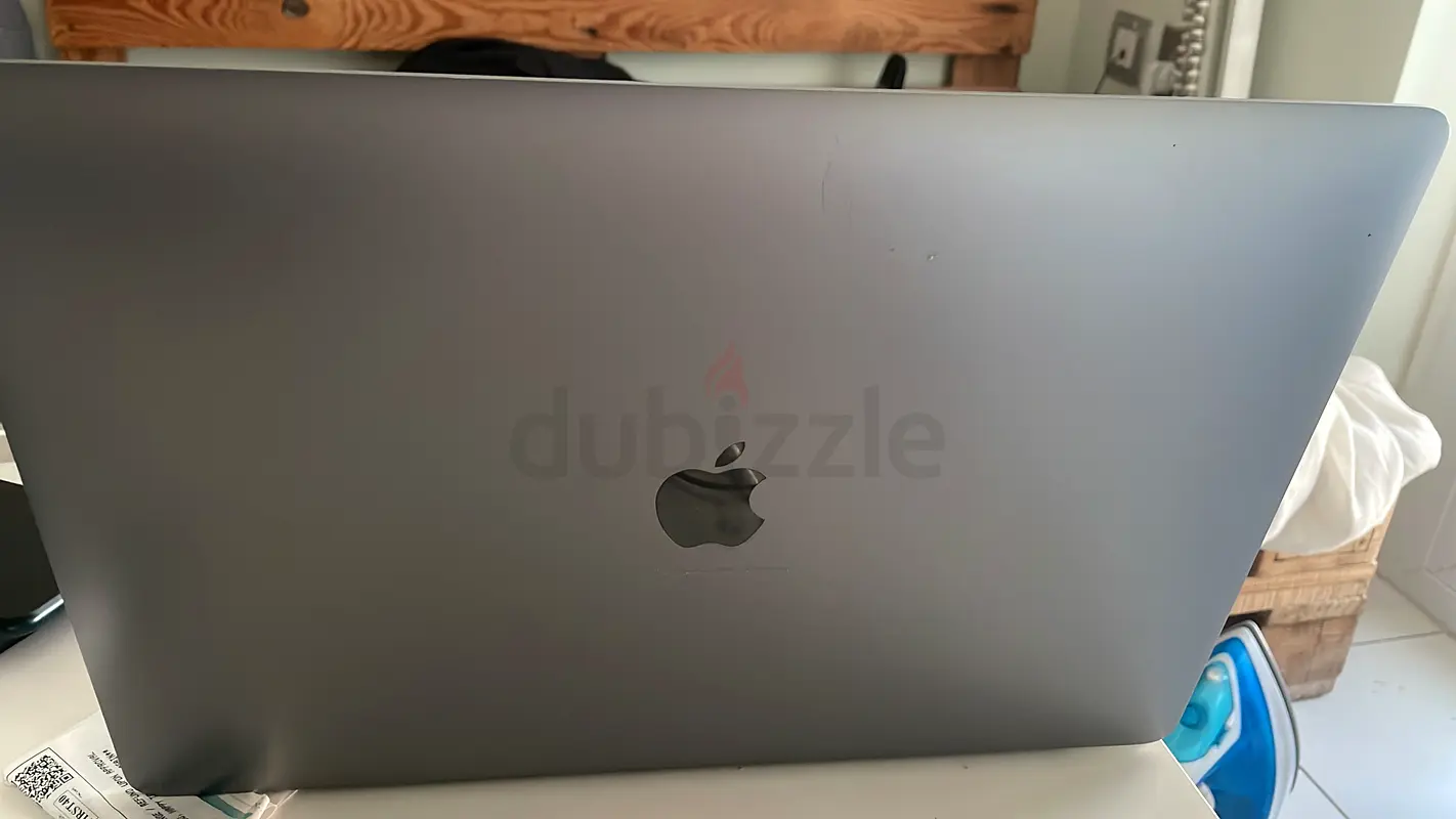 MacBook Pro 201863256604015233113