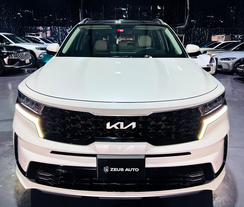 Kia Sorento DLX FWD – Model 2022 | GCC Specs | Main Dealer Warranty Until August 2027 or 150,000 KM63177575910531113