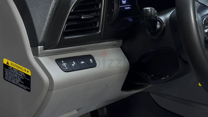 Hyundai Elantra 201963170388099330114