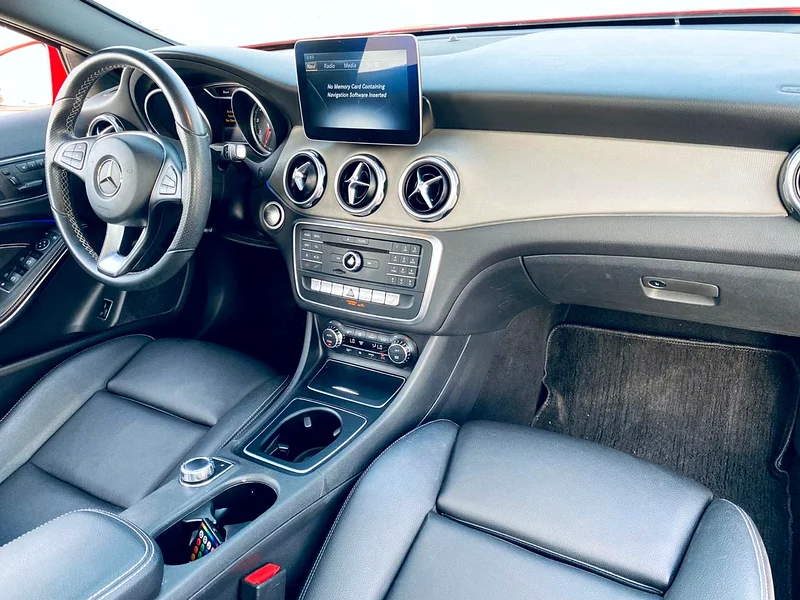 Mercedes GLA250 2018 model full option62931648128386114