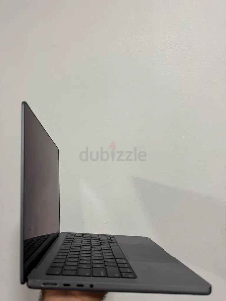 Apple MacBook m1 pro 2021 32 ram 512 hdd63255533562883115