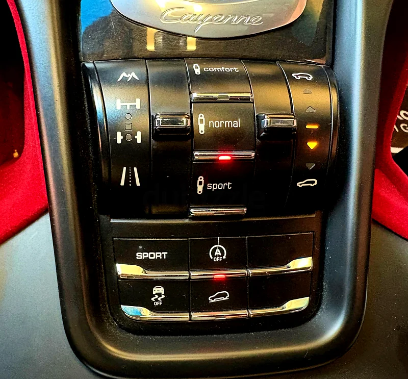 Low mileage Porsche Cayenne S 4.8 L v8 GCC, No Accidents, Service history63150947477378114