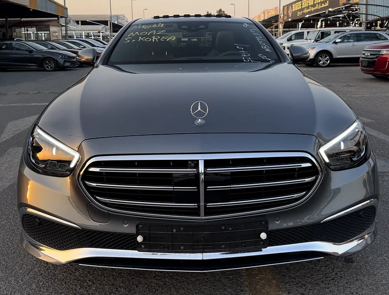 Mercedes-Benz E250 Exclusive V4 2.0L Model 202263161067292418111
