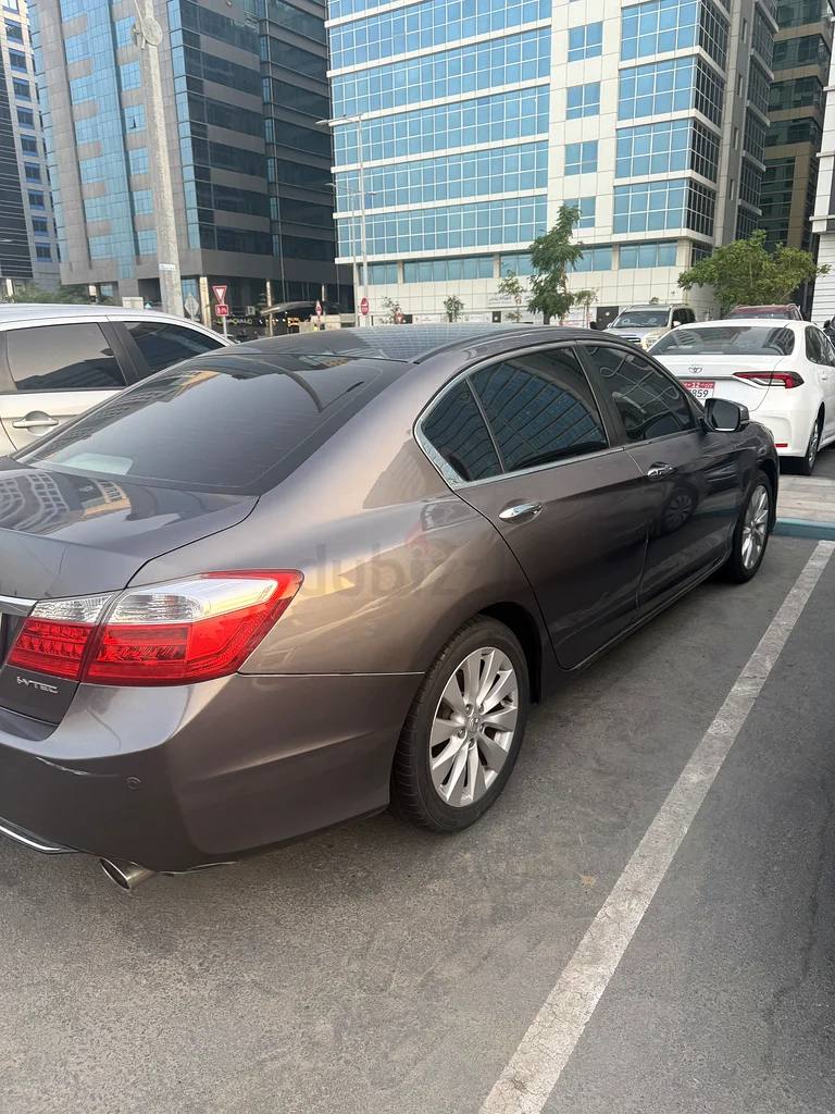 Honda accord 201163153701505538112