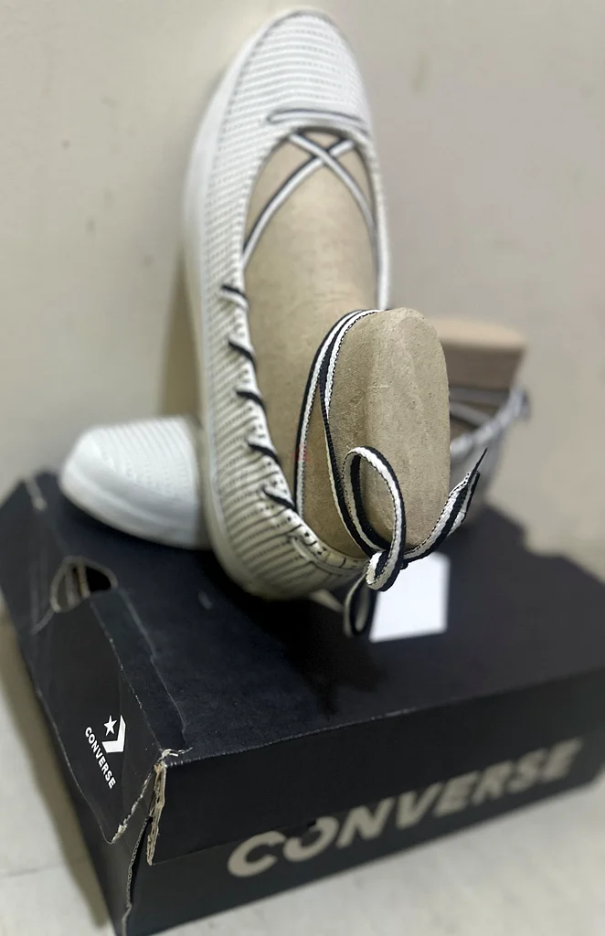 Stylish Converse Sneakers Box - Unused!63237613572610112