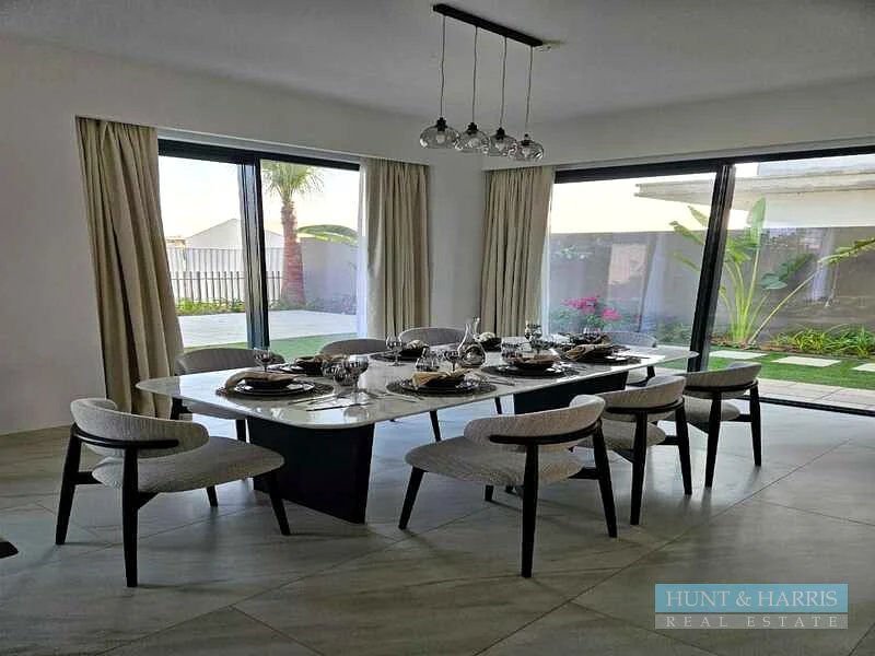 5 Bedroom Villa for Sale Al Hamra Village - Beach Front - Luxury63860144184706111