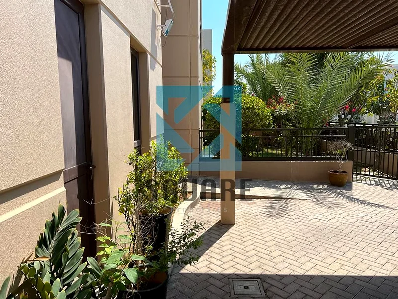 Modern 3-Bedroom Townhouse in Zahia – Stylish and Spacious Living63185207547906110
