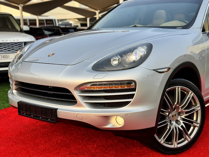 بورش كايان 2014 V6 سيارة مميزة بالنضافة بحالة الوكالة وسعر عرض ممتاز.62930625188994113