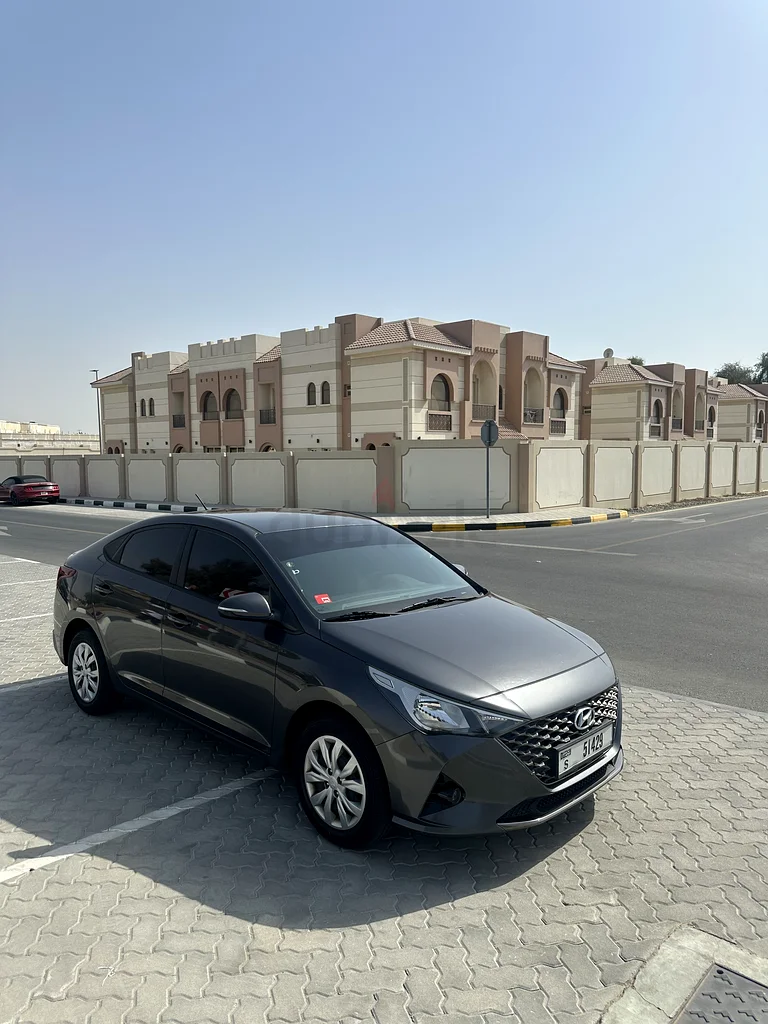 الشارقه بجانب دوار الكتاب المنطقه دسمان63135979673859111