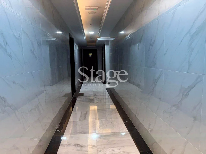 مبنى سكني كامل للبيع | جي +2 | موقع رائع63869924566147114
