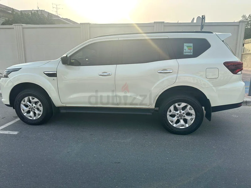 سيارة للبيع (سيارة عائلية)63166626350594113
