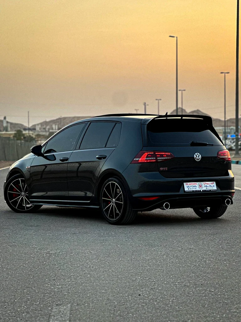 Volkswagen Golf Gti Club Sport 2017  GCC Spec63223315572354114