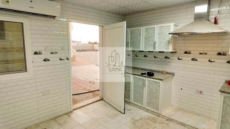 For rent: a villa in Al Gafa, Al Ain, inclusive.63306679990018113