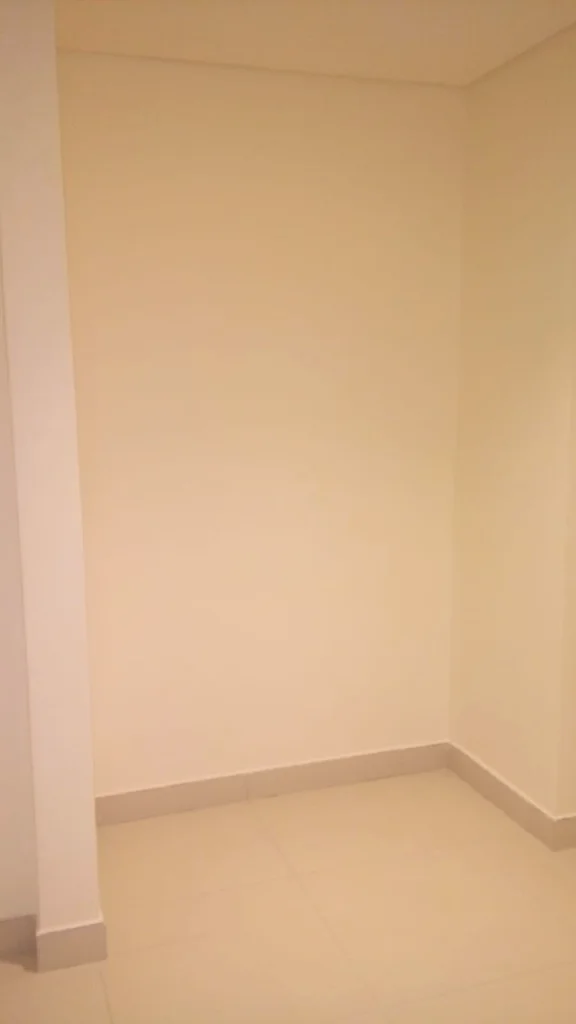 شقة للإيجار بإطلالة رائعة، 3 غرف نوم + غرفة خادمة مع شرفة ومواقف سيارات64040470186113114