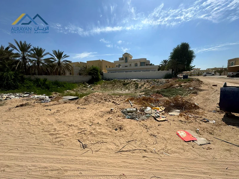 Residential land on the corner of two streets * Distinctive location * Available for division * Close to all facilities and services63197608371969114