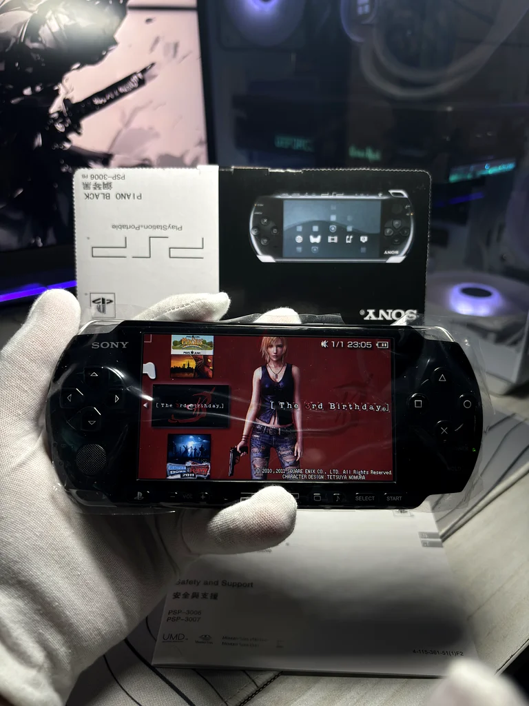 PSP 128GB 130GAMES (RENEWED)  modded with box632307101996811128