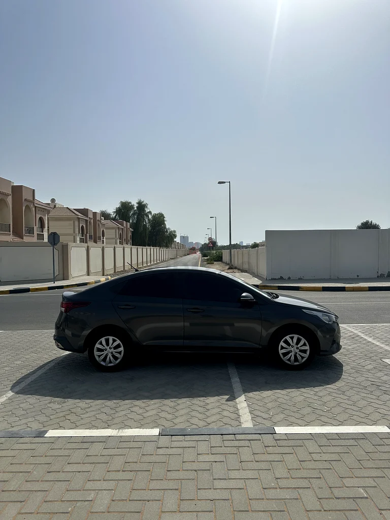 الشارقه بجانب دوار الكتاب المنطقه دسمان63135979673859113