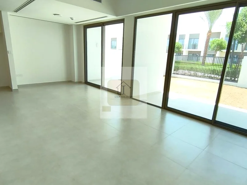 Park Facing | Single Row | Move-In-Ready!629346873664031122