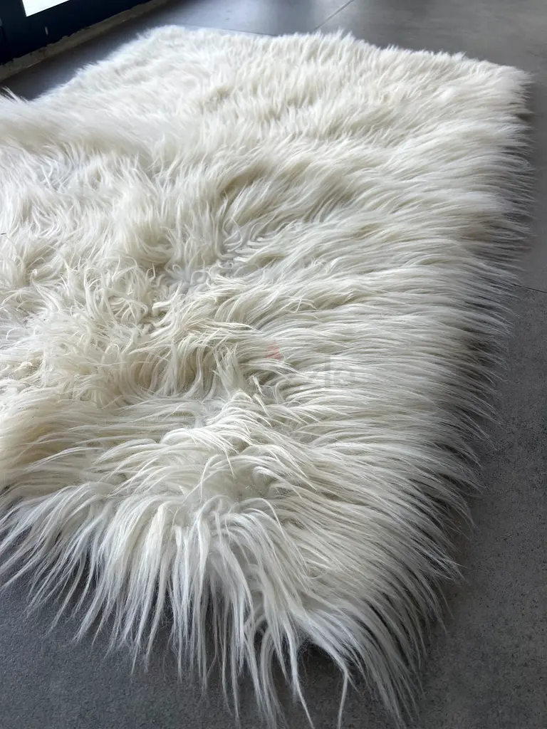 White Small Rug63210883234435114