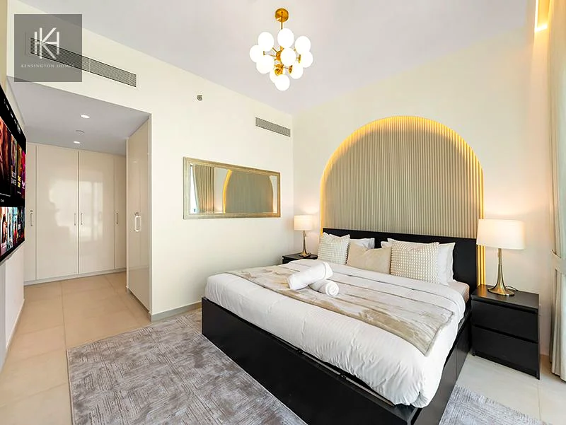 No Commission ! Free Bills ! Stunning Furnished 3BR Apartment in Downtown Views II T163829053942659114