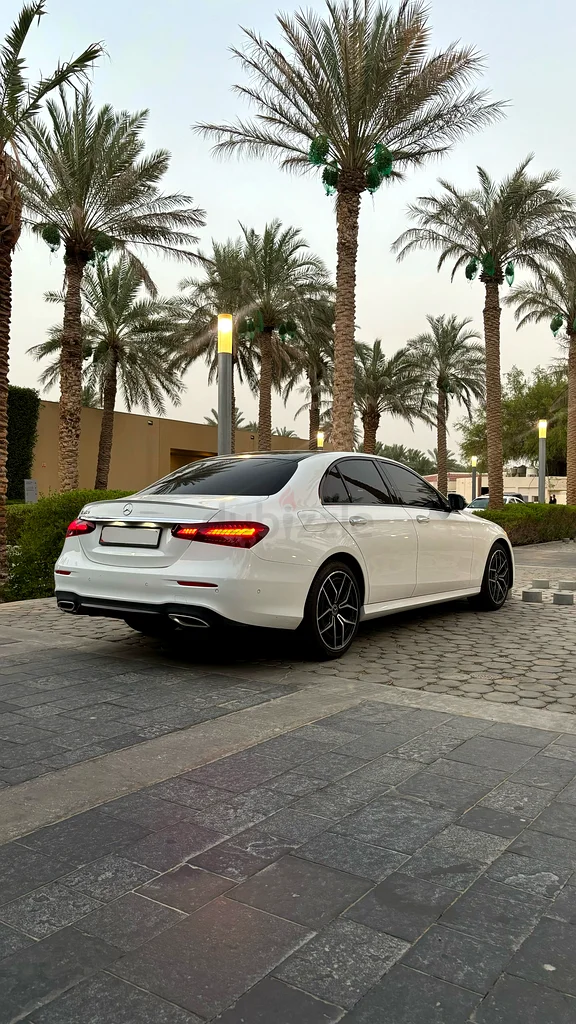 Mercedes E350 202263142580737409113