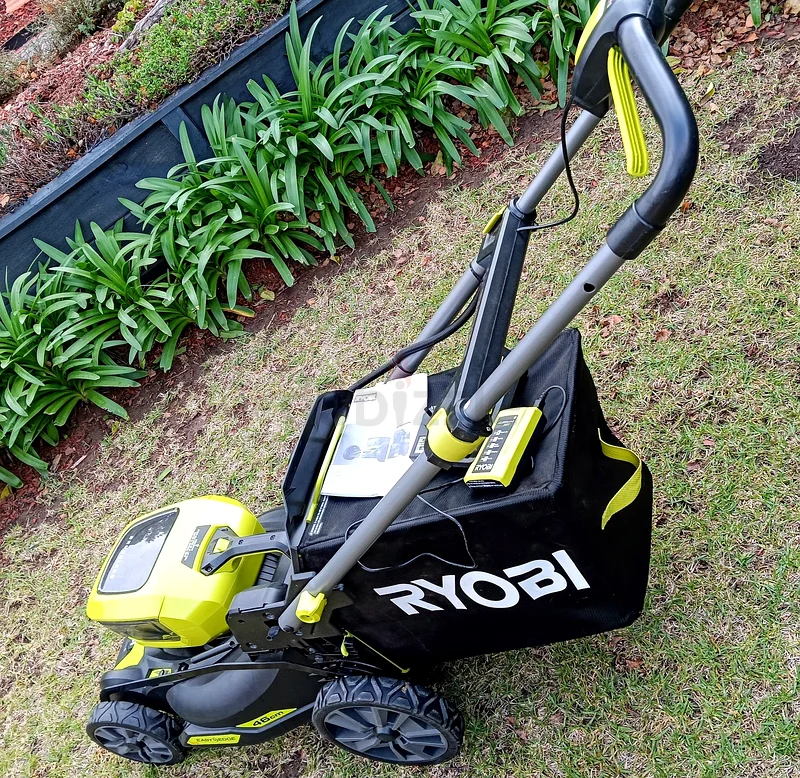 Ryobi 36V HP 46cm 6.0Ah Brushless Cordless Lawn Mower Kit63167586161281112
