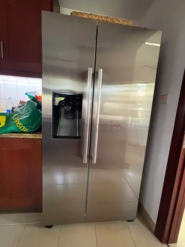 Bosch New Model Side by Side Refrigerator With Water Dispenser Ice Maker (KAI93VI30M)